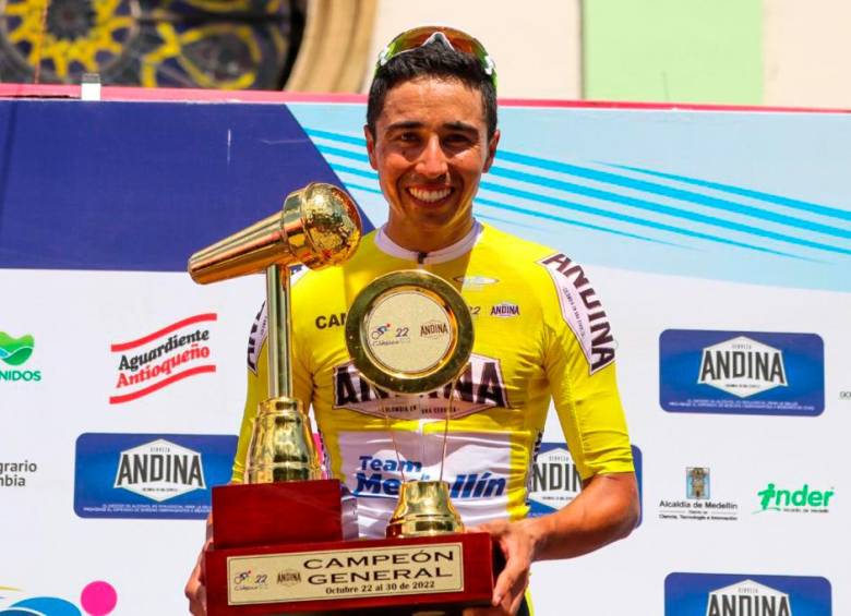 Aldemar Reyes fue el ganador de la edición número 61 de la carrera. Fue líder en siete etapas. FOTO cortesía clásico rcn