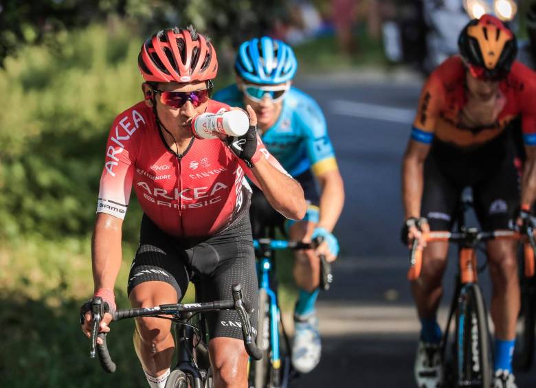 Nairo Quintana sonó para llegar a equipos como Israel, Astana, UAE Emirates, Cofidis, AG2r, Movistar y Corratec, pero finalmente todos lo descartaron. La expectativa ahora es conocer su próximo destino en una temporada que ya empezó a rodar. FOTO EFE