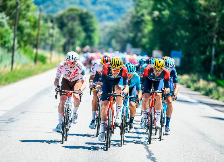 Los corredores se despidieron de Los Alpes en la jornada de este viernes. FOTO: TOMADA DE TWITTER @LeTour