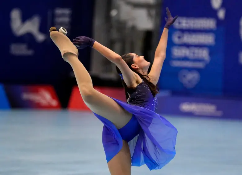 La colombiana María Paulina Pérez firmó una actuación impecable para conquistar el oro en solo danza y confirmar el gran momento del patinaje artístico nacional. FOTO CORTESÍA COC