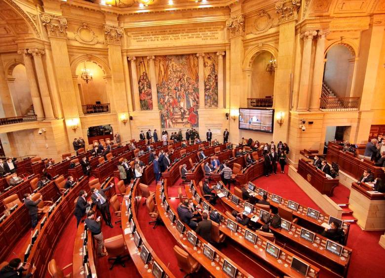 En el marco de las sesiones extra, las plenarias de Senado y Cámara de Representantes votaron de forma paralela la adición presupuestal por $16,9 billones. FOTO Colprensa 