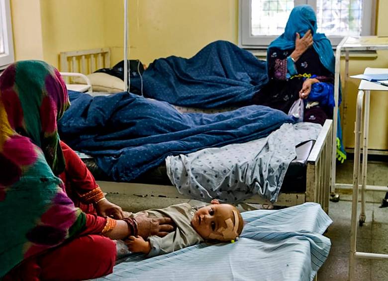 La tragedia castigó sobre todo a Gayan, en Paktika, donde “hasta 1.800 viviendas resultaron destruidas o dañadas (...) lo que representa el 70 %” de las edificaciones”, según la OCHA. FOTO AFP