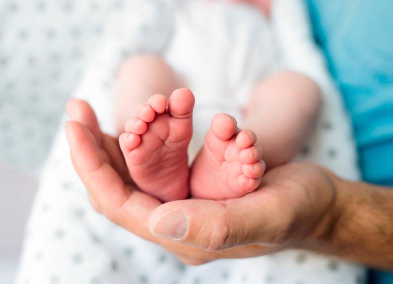 La natalidad en Antioquia cayó 1,8% en 2025, mientras la mortalidad aumentó y se ubicó por encima del promedio nacional. FOTO Getty