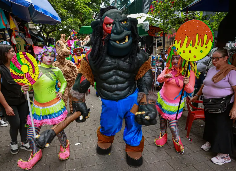 El Festival de Circos 2025 no solo ha devuelto la ilusión a quienes asisten, sino que también ha consolidado un espacio de integración y disfrute para todos los habitantes de la ciudad. Foto: Manuel Saldarriaga Quintero.