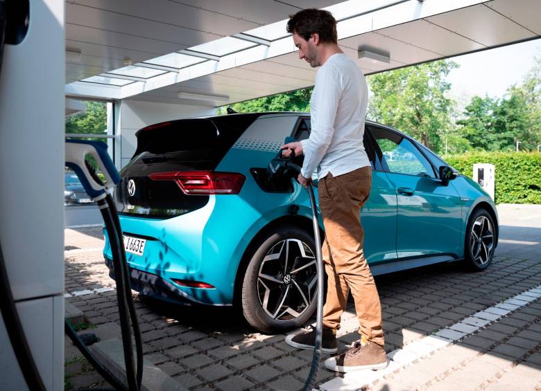 El “Paquete legislativo Fit For 55” tiene como propósito establecer normativas para dar fin a emisiones de CO2. FOTO Getty