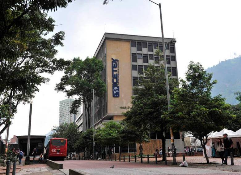 La Corte Constitucional ordenó al Icetex renovarle el crédito educativo a un estudiante de Barranquilla que por motivos de salud había suspendido sus obligaciones con la entidad. FOTO Colprensa