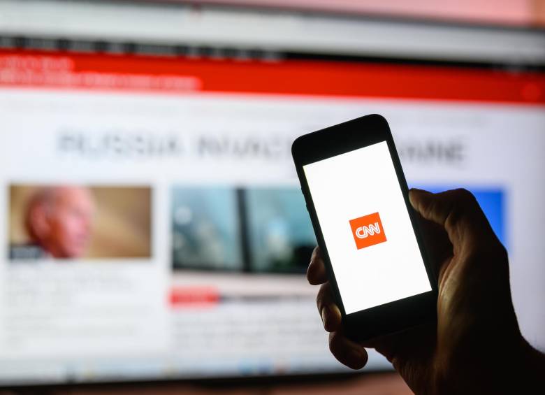 La cadena estadounidense CNN, por su parte, anunció el despido de 200 empleos de televisión, y tiene planes de contratar otros 200 talentos en roles digitales. FOTO: iStock