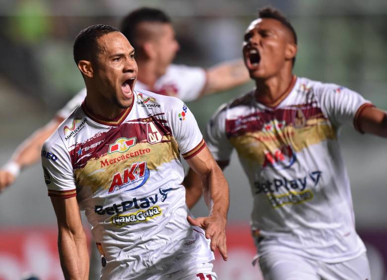 El festejo de Ánderson Plata tras su anotación. FOTO EFE