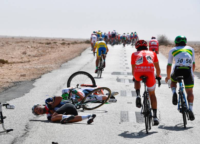 Grandes estrellas del pedalismo se vieron involucradas en accidentes de la temporada pasada. Desde el principio de cada etapa se va a tope ahora, todo por la necesidad de sumar puntos UCI. FOTO GETTY