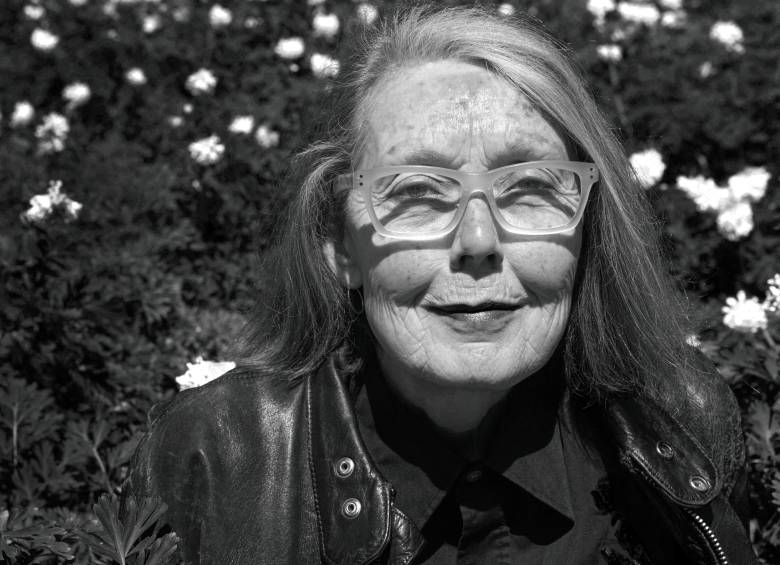 La Academia Sueca eligió este jueves a Anne Carson como ganadora del Nobel de Literatura 2026. La canadiense de 76 años lleva cuatro décadas publicando libros que la crítica no sabe bien cómo clasificar. FOTO: TT News Agency via AFP