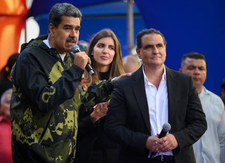 Foto de enero de 2024, meses después de que Saab volviera a Venezuela tras estar preso en Estados Unidos; aquí junto al ahora capturado Nicolás Maduro durante un mitin. Foto: AFP