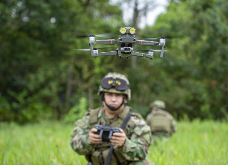 Los drones fueron entregados hace una semana en el plan de consolidación de seguridad de Arauca, informó Diego Molano. FOTOS cortesía ejército nacional