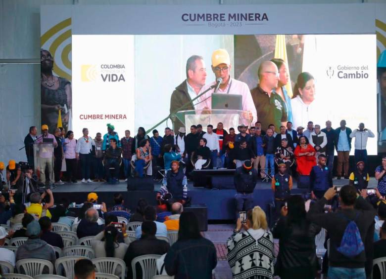 Más de 1.500 personas se dieron cita en Bogotá, el fin de semana pasado, para hacer parte de la primera Cumbre Nacional Minera, evento que se realizó en las instalaciones de la Universidad Nacional. FOTO Cortesía