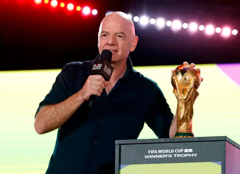 El presidente de la FIFA, Gianni Infantino tuvo que retirar el proyecto con el que buscaba tener inversores privados al fútbol, algo que no cayó bien en el mundo del fútbol mundial. FOTO GETTY 