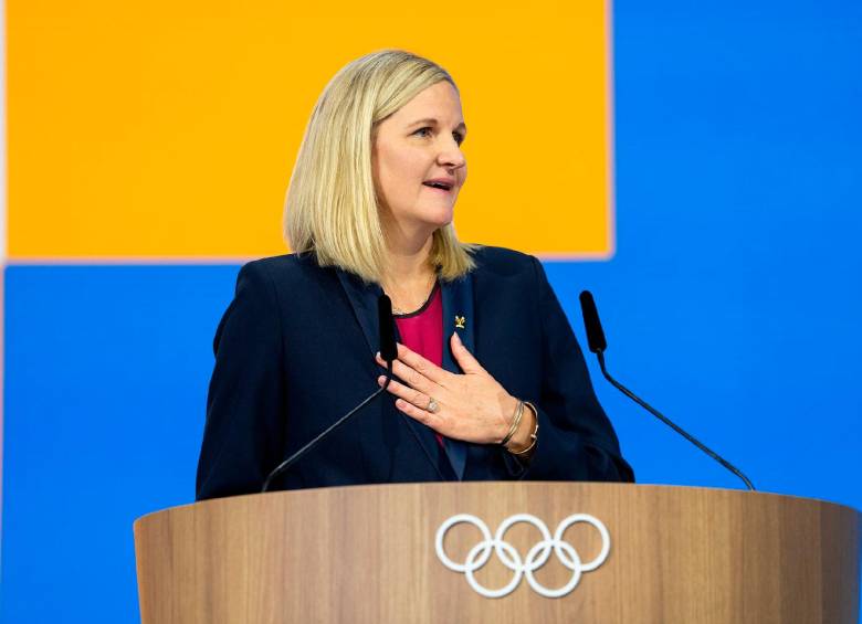 Kirsty Coventry tiene 41 años, fue nadadora y política zimbabuense. FOTO X-COC