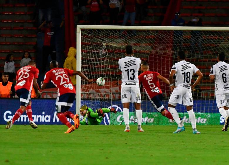 Con dos goles de Andrés Cadavid el rojo de la montaña consiguió su segundo triunfo en los cuadrangulares. FOTO: TOMADA DE TWITTER @Dimayor