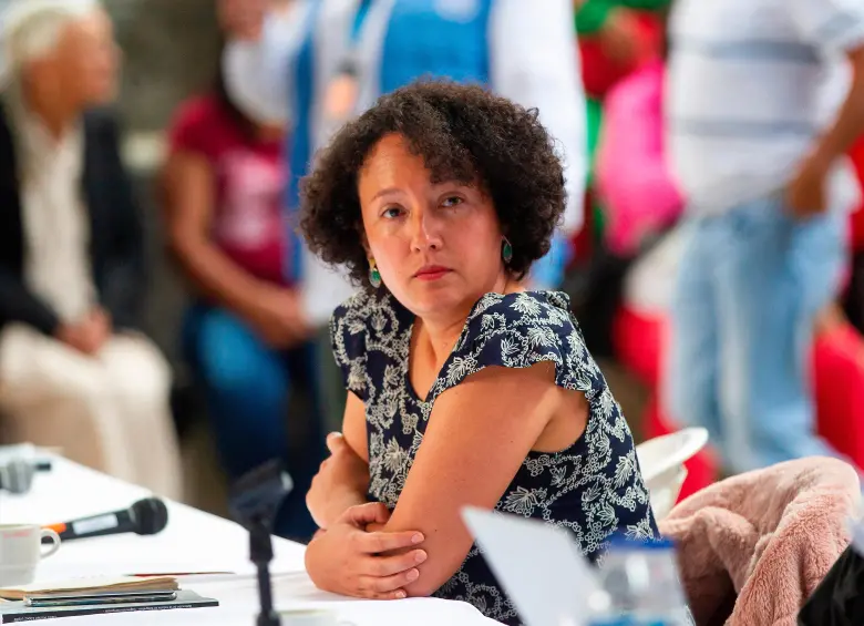 La senadora antioqueña del Pacto Histórico, Isabel Zuleta, fue señalada de estarse presunsamente aprovechando de su cargo para buscar votos en las cárceles. FOTO El Colombiano