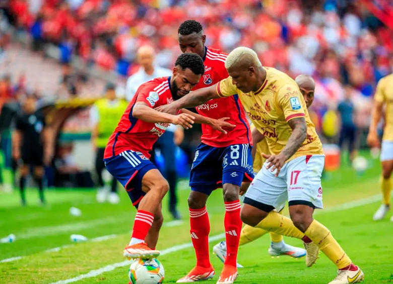 El último partido entre el DIM y Tolima en el Atanasio, terminó 0-1 a favor del visitante en septiembre del 2024. FOTO: Camilo Suárez
