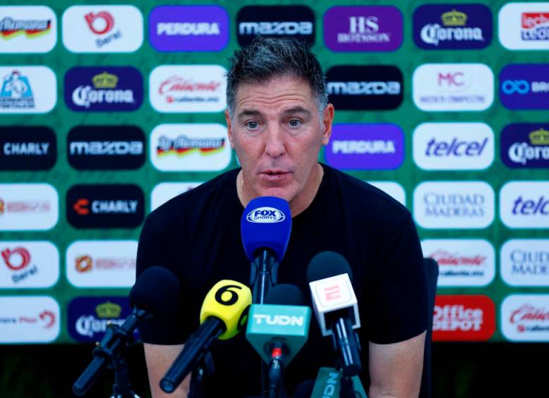 Eduardo Berizzo está complacido por el trabajo que viene haciendo James en su equipo. FOTO GETTY