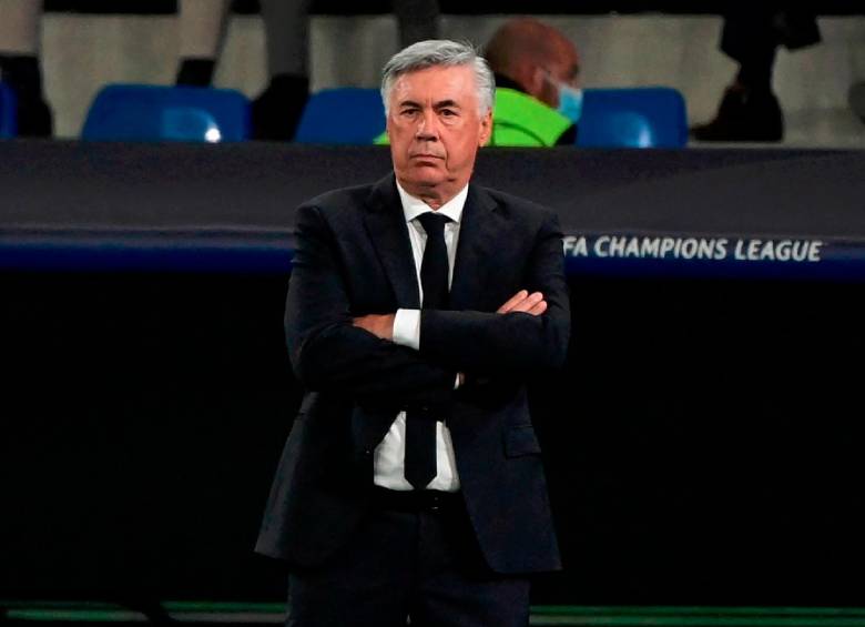 Carlos Ancelotti vio caer a su equipo por primera vez esta temporada. FOTO AFP