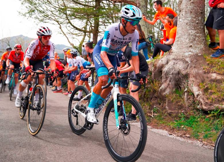 Santiago Buitrago se consolida entre los mejores corredores del Bahrain-Victorious, al que llegó en 2020 y tiene contrato hasta 2026. FOTO X-BAHRAIN