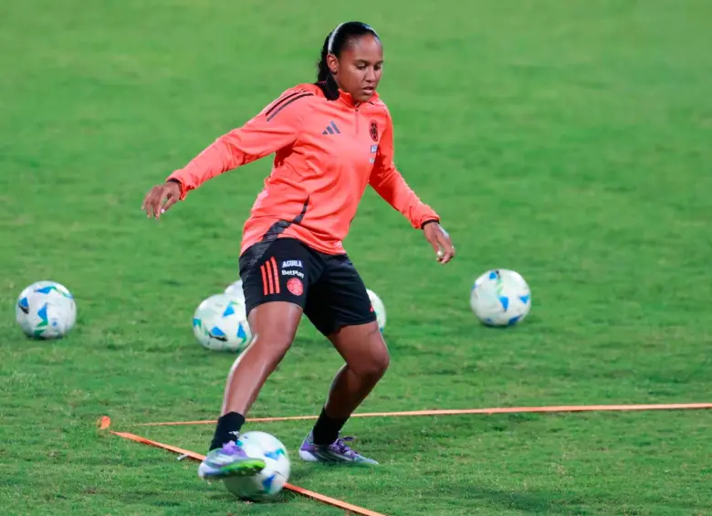 Mary José Álvarez es una de las jugadoras jóvenes que hacen parte de la renovación de la Selección Colombia. FOTO MANUEL SALDARRIAGA 