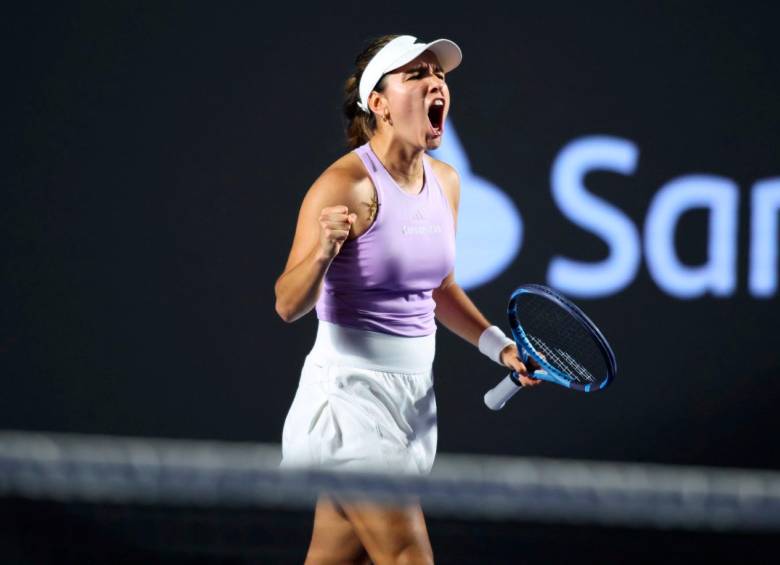 La cucuteña Camila Osorio celebra el triunfo en Guadalajara en el cuadro de sencillos. FOTO GETTY 