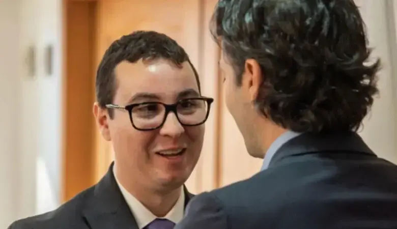 “Busque un principio de oportunidad”: la invitación del alcalde al exdirector del Área Metropolitana