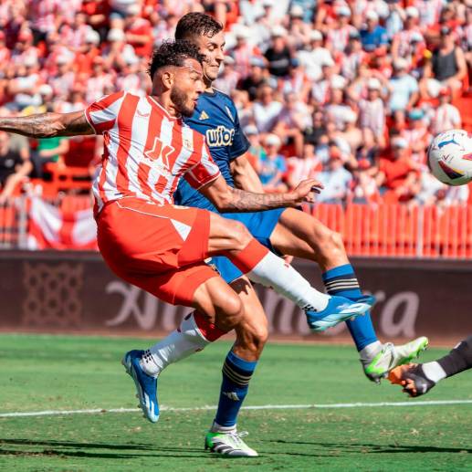 Luis Javier Suárez ha convertido 21 en Primera División de España, 26 en Segunda y 16 en Segunda B. FOTO X @U_D_Almeria