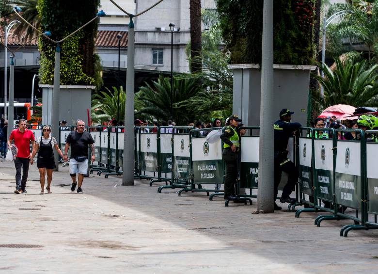 Poco a poco la presencia policial se ha diluido así como la rigurosidad de los controles para evitar ingreso de armas. FOTO: JULIO CÉSAR HERRERA