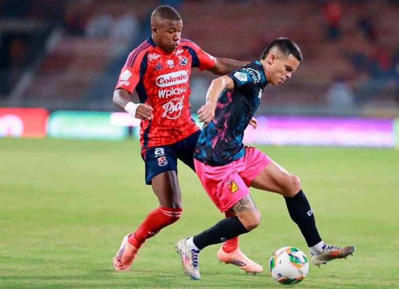 El extremo vallecaucano Francisco Chaverra es uno de los futbolistas más cuestionados por parte de la hinchada del Medellín en el inicio del 2026. Foto: Manuel Saldarriaga