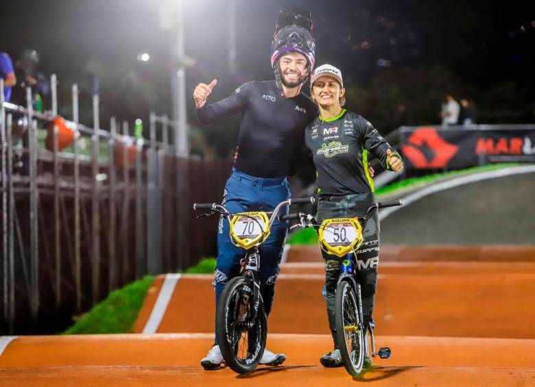 Valentina Muñoz y Mateo Carmona fueron los deportistas más aplaudidos en el Internacional de Las Luces. FOTOS: Cortesía BMX Antioquia