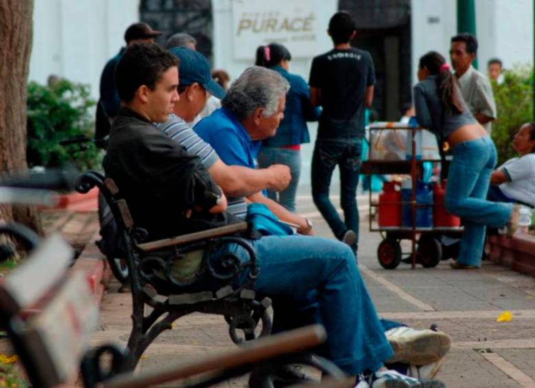 La tasa de desempleo en Colombia volvió a ser de un dígito, sin embargo, pese a esta reducción importante de la población desocupada en el país, esa tendencia perdería fuerza en medio de un entorno de incertidumbre y volatilidad. FOTO Colprensa.