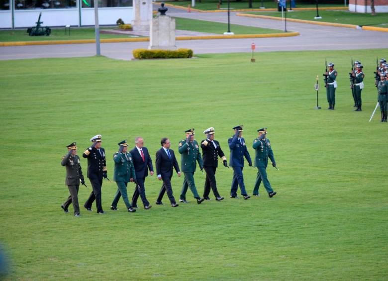 Gustavo Petro renovó la cúpula militar y le dijo a las Fuerzas Armadas que ahora están en transición a la paz. FOTO Cortesía