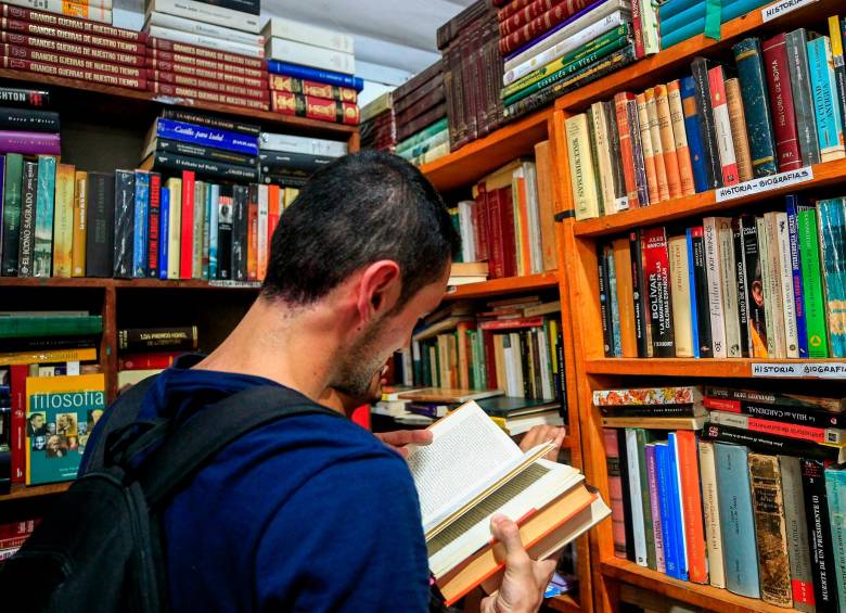 Algunos escritores se negaban a quitarle la tilde a la palabra “sólo”. FOTO Camilo Suárez