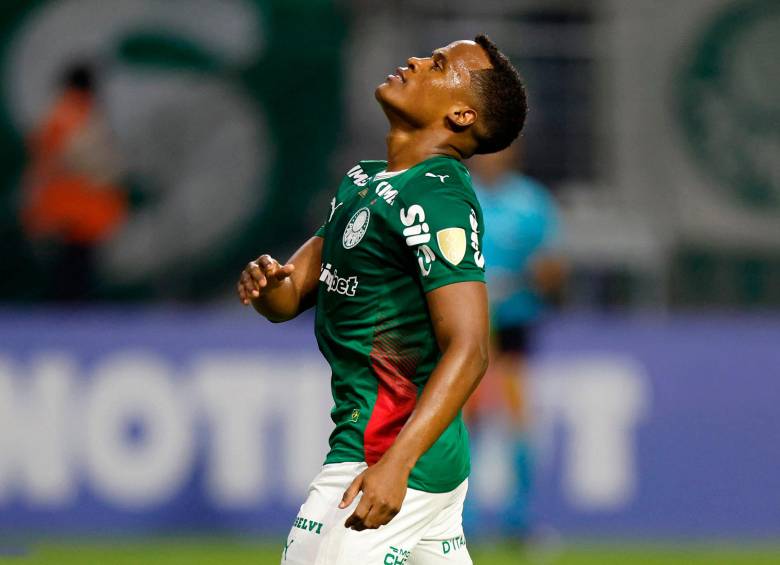 Jhon Arias, jugador de la Selección Colombia y Palmeiras, ha liderado una campaña de solidaridad para respaldar a los damnificados por el terremoto. FOTO: GETTY
