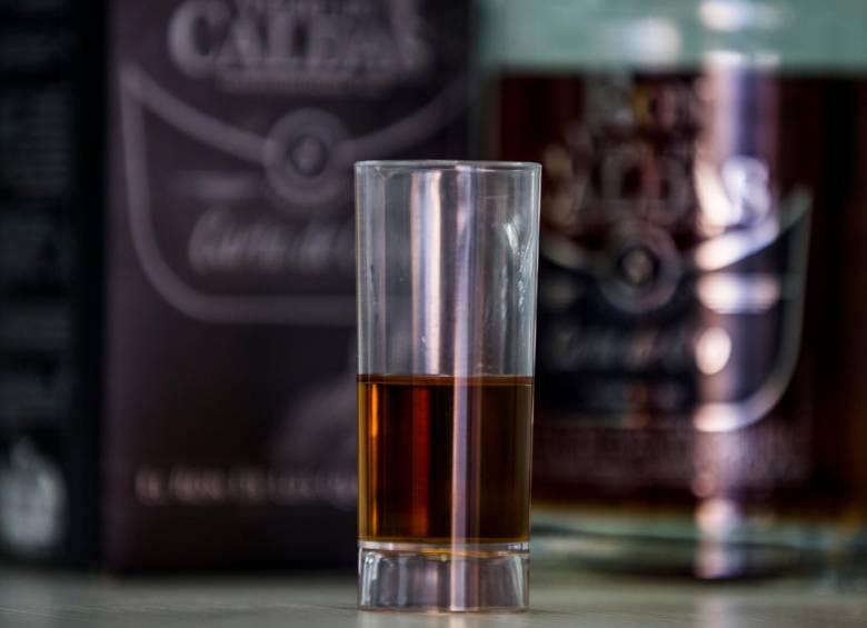 En lo que a licores respecta, según cifras de agremiaciones, las categorías que más crecen en consumo son el tequila, el whisky y el ron. El aguardiente se ha desacelerado. FOTO JULIO HERRERA