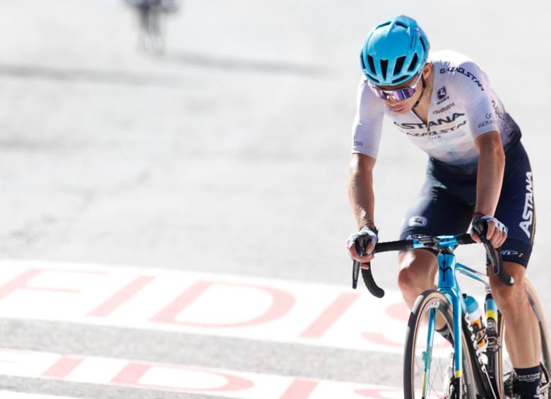 Miguel Ángel López en la etapa reina de la Vuelta en la que terminó tercero y descontó en la general. FOTO efe