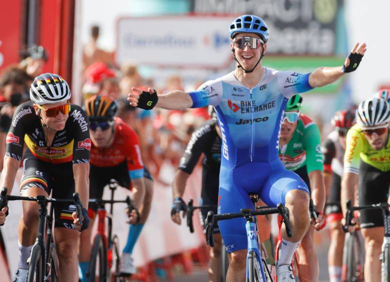 El festejo del australiano Kaden Groves tras su victoria en la etapa 11. FOTO EFE