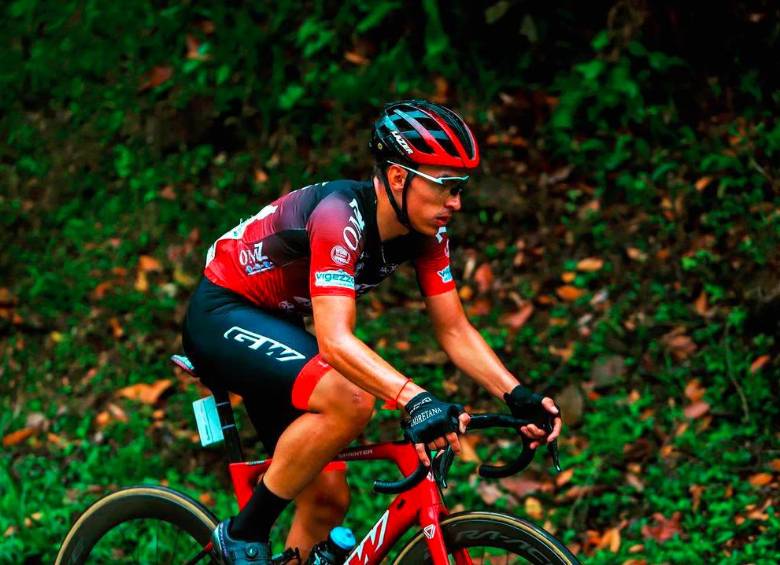 Jhonatan Restrepo es uno de los ciclistas más completos de Colombia. La ruta la ha combinado con la pista, modalidad en la que también ha logrado alegrías en el ámbito internacional. FOTO CORTESÍA ADN CYCLING