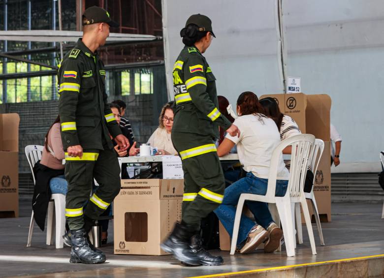 El país espera el escrutinio oficial tras un preconteo con una diferencia del 0,96% entre los candidatos. FOTO: Manuel Saldarriaga