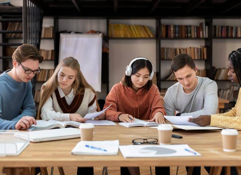 Los aspirantes podrán elegir entre 81 másteres en áreas como inteligencia artificial, Big Data, energías renovables y ciudades inteligentes. FOTO: CORTESÍA