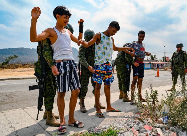 El barrio más convulsionado se conoce como Socio Vivienda II, donde –pese a la militarización– se registran 252 homicidios en lo que va de 2022. En todo el año pasado hubo 66 crímenes. FOTO AFP