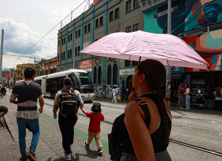 Por estos días en Medellín también se han sentido las altas temperaturas. FOTO Manuel Saldarriaga