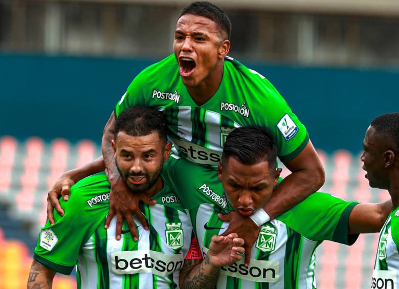 Uno de los festejos verdes de los seis que tuvo durante el partido frente a Chicó. FOTO MANUEL SALDARRIAGA