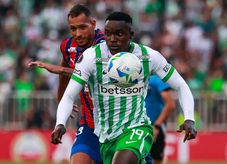 Kevin Viveros, entre las figuras de Nacional en Libertadores. Marcó en los últimos tres juegos por Libertadores. FOTO: Manuel Saldarriaga Quintero