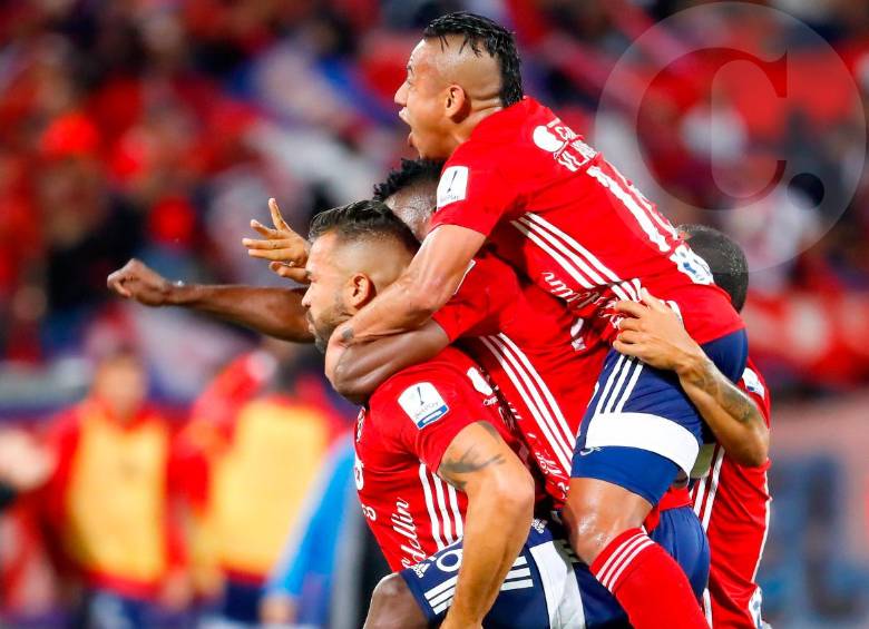 Medellín venció a Envigado y asumió el liderato del cuadrangular B con ocho puntos. FOTO MANUEL SALDARRIAGA