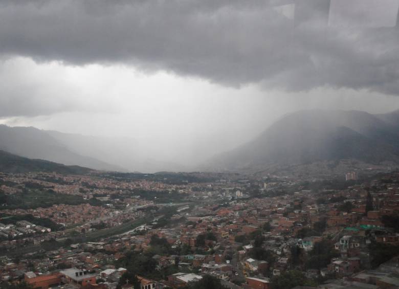Movimientos en masa, inundaciones y crecientes súbitas son los eventos que más se han reportado en todo el país por el invierno. FOTO EL COLOMBIANO
