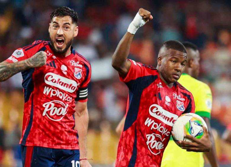 El delantero Francisco Fydriszewski y Francisco Chaverra seguramente serán dos de los títulares que tendrá el DIM para el duelo del jueves ante Juventud de Uruguay. FOTO MANUEL SALDARRIAGA 