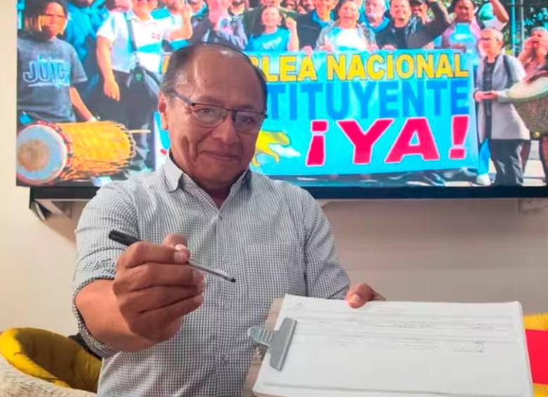 Armando Wouyurí Valbuena fue el promotor de la Constituyente del gobierno Petro. Actualmente su hermano Custodio lidera en el extremo norte de La Gaujira una de las 22 ETI delimitadas por la ANT y que De la Espriella dijo derogará en su gobierno. FOTO Redes